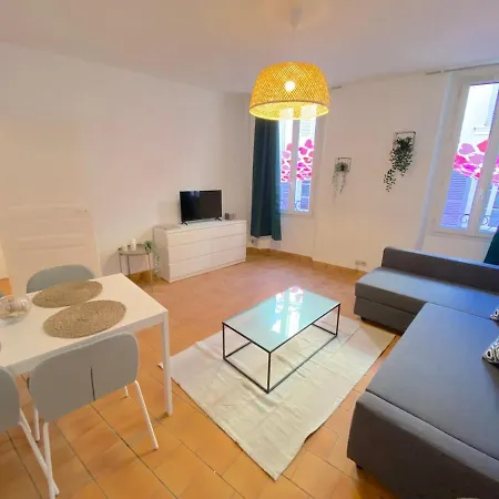 Apartment Grand T3 A 20 Metres Du Port